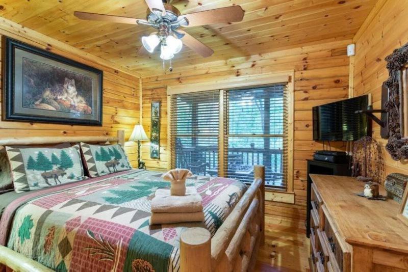 Mountain Spirit Cabin - Fireplace And Hot Tub Villa Blue Ridge Exterior photo