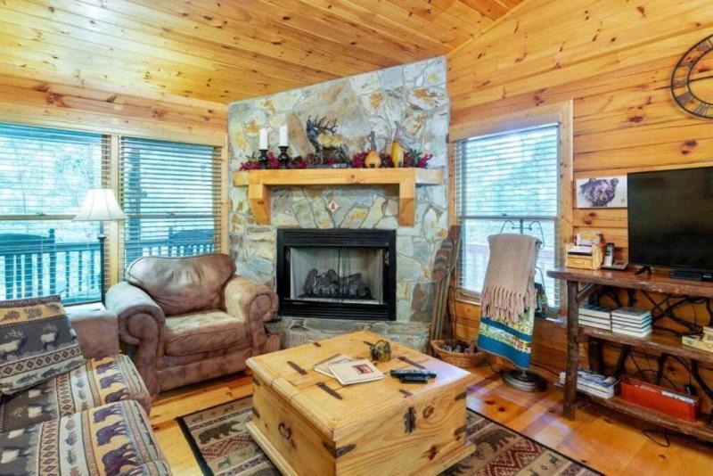 Mountain Spirit Cabin - Fireplace And Hot Tub Villa Blue Ridge Exterior photo